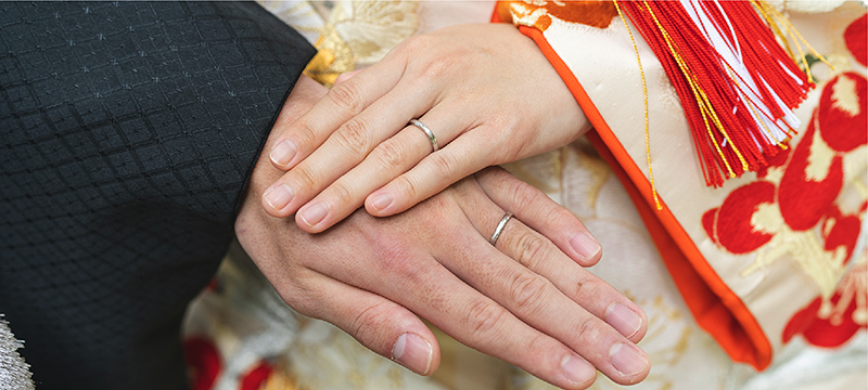 和装の結婚指輪の写真
